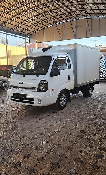 sprinter 4 4: Kia BONGO: 2019 г., 2.4 л, Автомат, Дизель, Van — 3