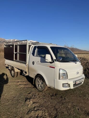 продаю мерседес сапог всё модели бишкек: Легкий грузовик, Hyundai, Стандарт, 2 т, Б/у — 7