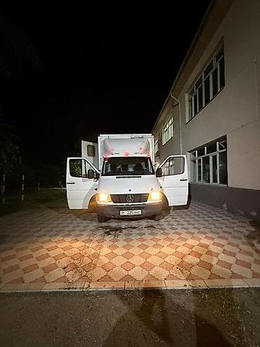 Транспорт: Жүк ташуучу унаа, Mercedes-Benz, Стандарт, Колдонулган — 4