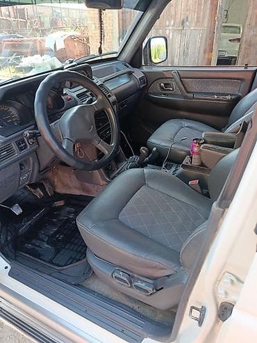 rang rover: Mitsubishi Pajero: 1993 г., Ручные, Бензин, Внедорожник — 2