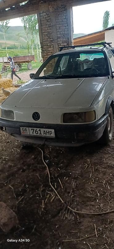 г бишкек портер 1: Volkswagen Passat: 1989 г., 1.8 л, Кол менен иштөөчү, Бензин, Седан — 1