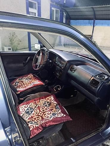 Volkswagen Golf: 1992 г., 1.8 л, Механика, Бензин, Хэтчбэк — 9