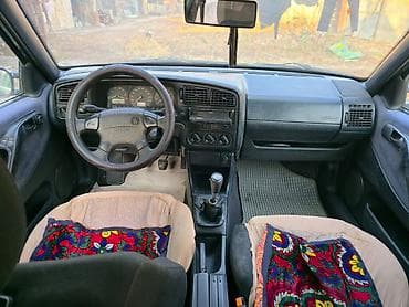 golf 2: Volkswagen Passat Variant: 1994 г., 2 л, Механика, Бензин, Универсал — 6