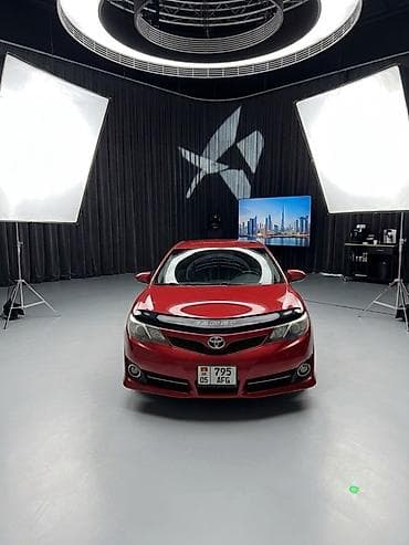 Toyota Camry: 2012 г., 2.5 л, Вариатор, Бензин, Седан