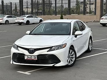 lexus e: Toyota Camry: 2019 г., 2.5 л, Автомат, Гибрид, Седан — 2