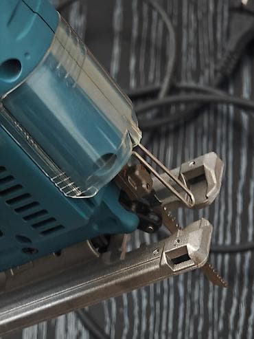 доски зажимы: Лобзик электрический Makita 4329 + кейс — 3
