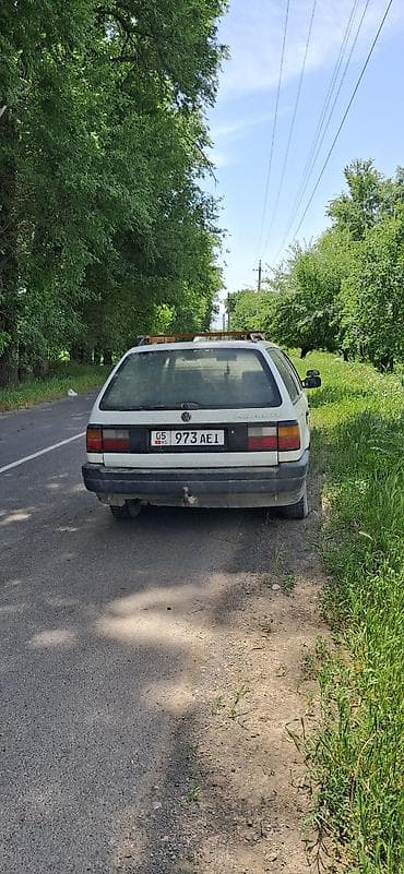 Транспорт: Volkswagen Passat Variant: 1990 г., 1.8 л, Кол менен иштөөчү, Бензин, Универсал — 3