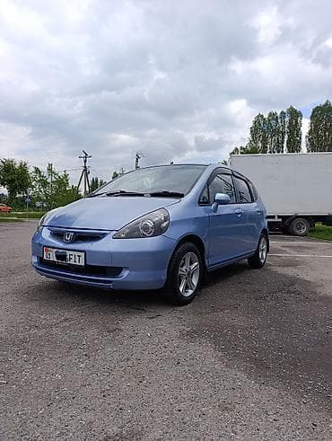 Продажа авто: Honda Fit: 2001 г., 1.3 л, Вариатор, Бензин, Хэтчбэк — 5