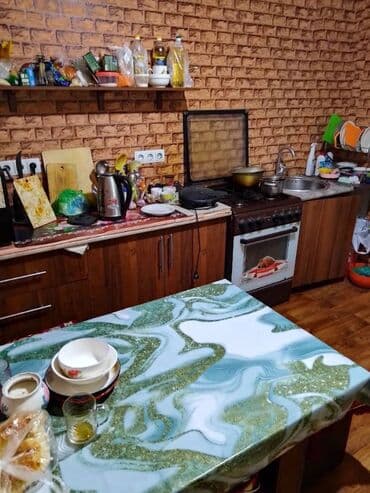 сдаю комнату ошский рынок: 10 кв. м, Эмереги менен — 8