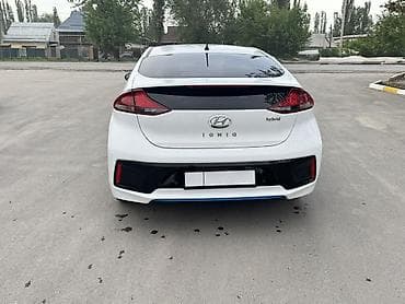 хендай ай 40 хэтчбек: Hyundai Ioniq: 2017 г., Гибрид, Хэтчбэк — 4