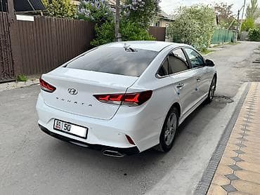 Продажа авто: Hyundai Sonata: 2018 г., 2 л, Автомат, Газ, Седан — 5