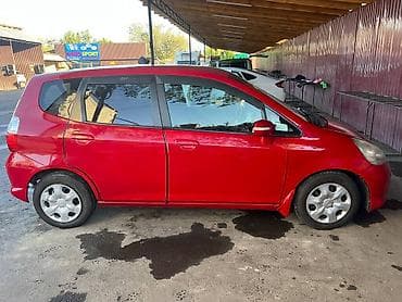 Продажа авто: Honda Fit: 2004 г., 1.5 л, Вариатор, Бензин, Хэтчбэк — 1