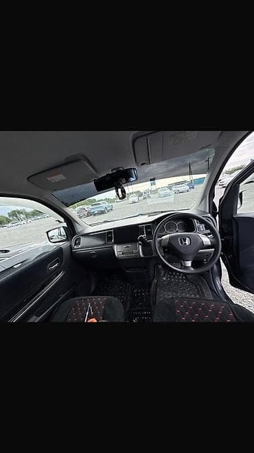 Транспорт: Honda Stepwgn: 2005 г., 2 л, Автомат, Газ, Вэн/Минивэн — 4
