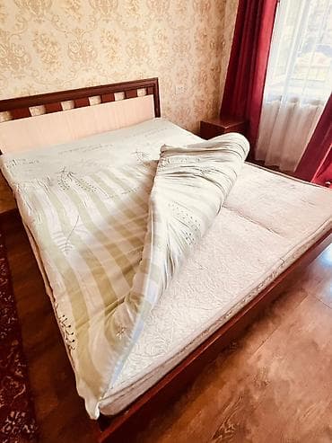Двуспальная кровать, С матрасом, длина - 200 см at lalafo.kg Двуспальная кровать, С матрасом, длина - 200 см