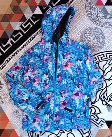 дождевик куртка: Очень красивая куртка дождевик, не промокает. Есть еле заметные — 1