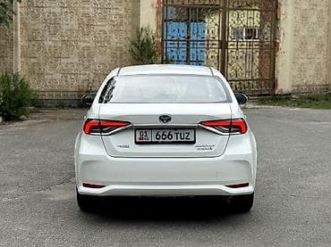 Продажа авто: Toyota Corolla: 2022 г., 1.8 л, Вариатор, Гибрид, Седан — 3