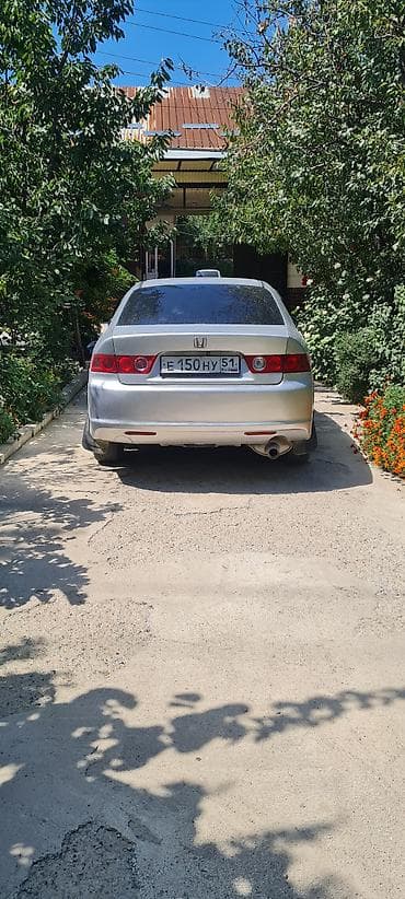 w210 e320: Honda Accord: 2006 г., 2 л, Механика, Бензин, Седан — 4
