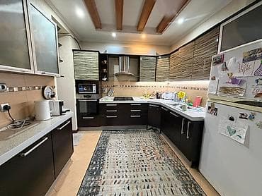 квартира с ремонтом: 4 комнаты, 186 м², Золотой квадрат Индивидуалка, 2 этаж, Евроремонт — 1