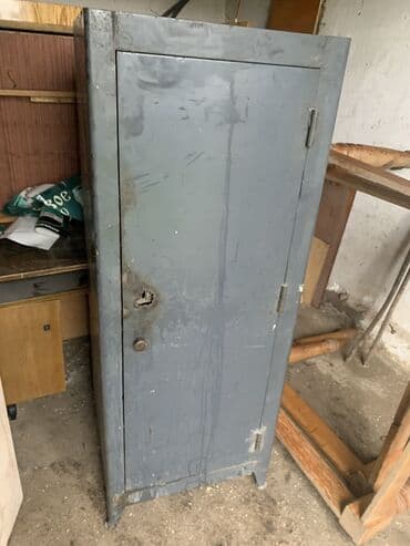 Шкаф для инструментов