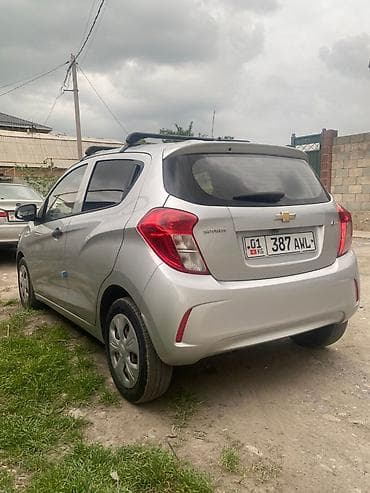 2017: Chevrolet Spark: 2017 г., 1 л, Автомат, Бензин, Хэтчбэк — 3