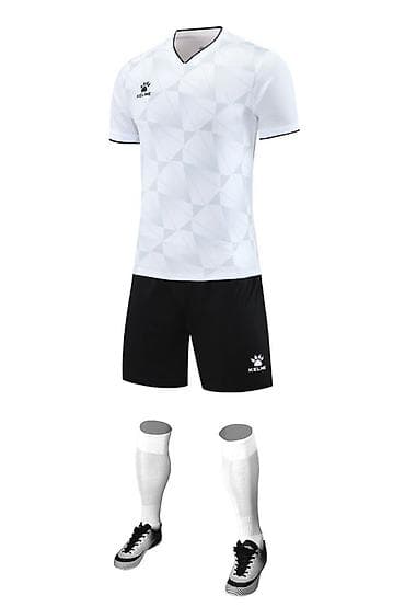 формы футбол: Футбольная форма комплектами - Назначение: тренировки и матчи по — 3