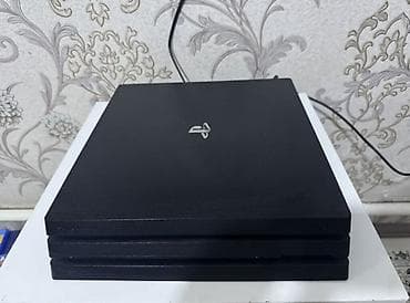 Техника и электроника: PlayStation 4 Pro (PS4 Pro), черный

С двумя джойстиками — 3