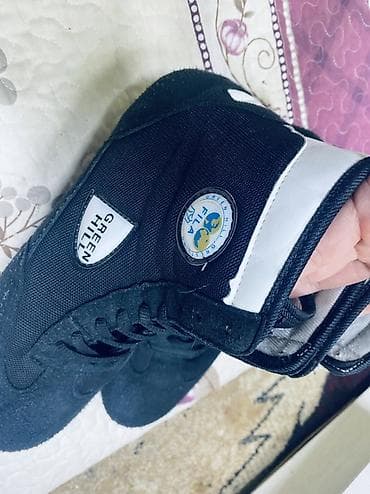 Жеке буюмдар: Эркектердин кроссовкасы, 41, Fila, Колдонулган, түсү - Кара, Акылуу жеткирүү, Өзү алып кетүү — 6