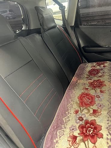 автомобиль ош: Honda Fit: 2002 г., 1.3 л, Автомат, Бензин, Купе — 7