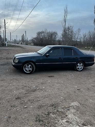 капот е124: Mercedes-Benz W124: 1994 г., 2.2 л, Автомат, Газ, Седан — 3