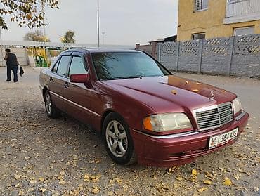 x5 2018: Mercedes-Benz C-Class: 1993 г., Автомат — 1