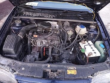 Продажа авто: Volkswagen Golf: 1992 г., 1.8 л, Механика, Бензин, Хэтчбэк — 9