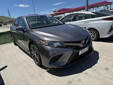 Toyota Camry: 2020 г., 2.5 л, Автомат, Бензин, Седан