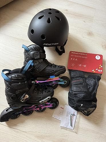 музыкальный инструменты: Ролики+комплект REACTION В составе: - Роликовые коньки REACTION — 1