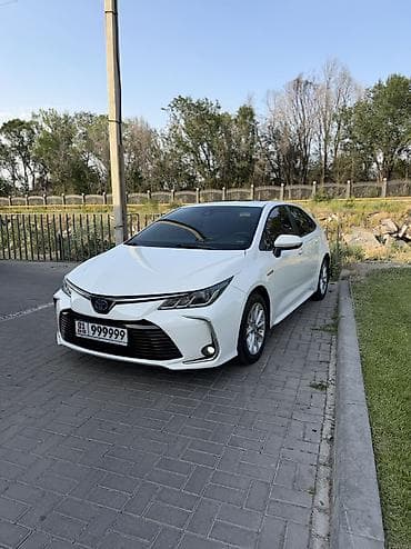 бампер рх300: Toyota Corolla: 2021 г., 1.8 л, Вариатор, Гибрид, Седан — 5