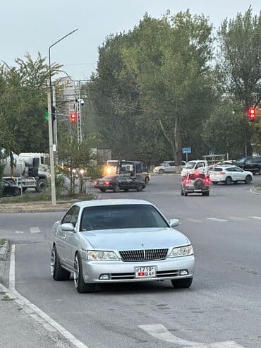 Toyota Progres: 2000 г., Автомат, Бензин, Седан