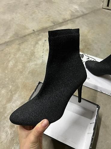 растянуть обувь: Ботинки, 38, Tamaris, Б/у, цвет - Черный — 1