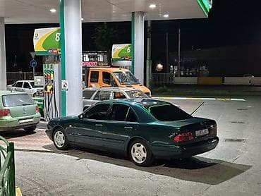 mc 2000: Mercedes-Benz E-Class: 1996 г., 2.3 л, Механика, Бензин, Седан — 1