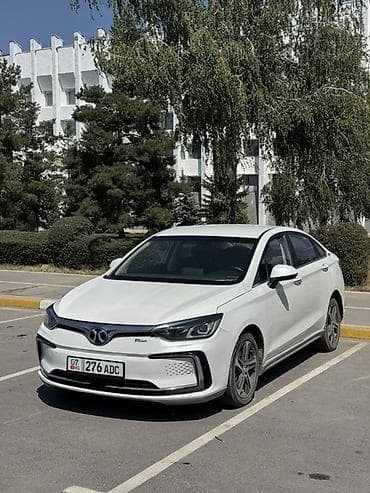 bvd e2: BAW : 2019 г., Электромобиль, Седан — 2