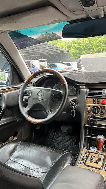 sl 55: Mercedes-Benz E-Class: 2000 г., 3.2 л, Автомат, Дизель, Седан — 3