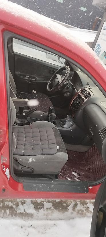 Продажа авто: Mazda 626: 1998 г., 2 л, Механика, Бензин, Седан — 2