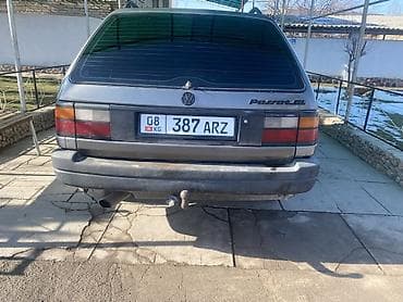 Volkswagen Passat Variant: 1993 г., Кол менен иштөөчү, Универсал — 3