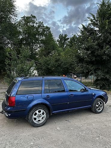 Унаа: Volkswagen Golf Variant: 2001 г., 1.6 л, Кол менен иштөөчү, Бензин, Универсал — 1