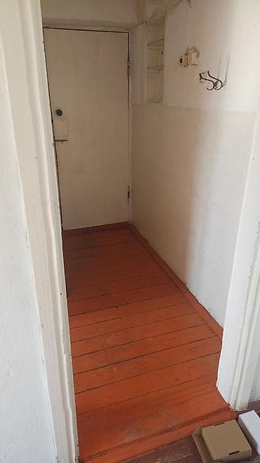 2 комнаты, 35 м², Индивидуалка, 2 этаж, Старый ремонт — 1