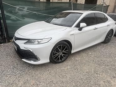 бамперы тойота: Toyota Camry: 2021 г., 2.5 л, Вариатор, Гибрид, Седан — 2