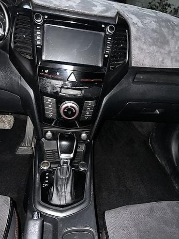 byd leopard: Ssangyong Tivoli: 2018 г., 1.6 л, Автомат, Дизель, Кроссовер — 10