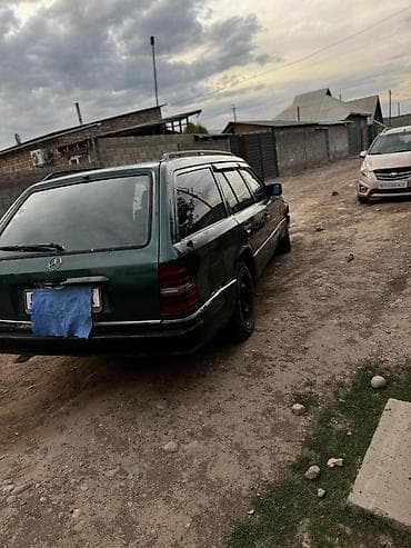 Унаа сатуу: Mercedes-Benz W124: 1994 г., 3 л, Кол менен иштөөчү, Дизель, Универсал — 2