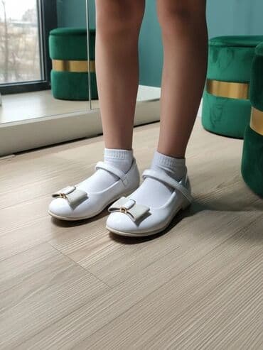 обувь каракол: Отдам за 300 сом, Туфли для девочки, в школу или садик, на 5-6-7 лет — 6