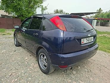 Унаа сатуу: Ford Focus: 2001 г., 1.6 л, Кол менен иштөөчү, Бензин, Хетчбек — 4