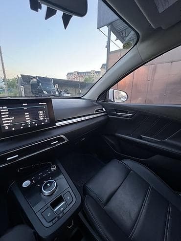 byd han ev: BYD E3: 2020 г., Робот, Электромобиль, Седан — 5