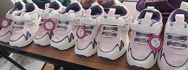 one plus 5: Сдаю под бизнес торговую точку 3 стелажжа с детской и подростковый — 5